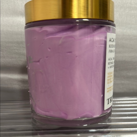 TRULY Açaí your Boobies Boob Butter - Picture 4 of 4